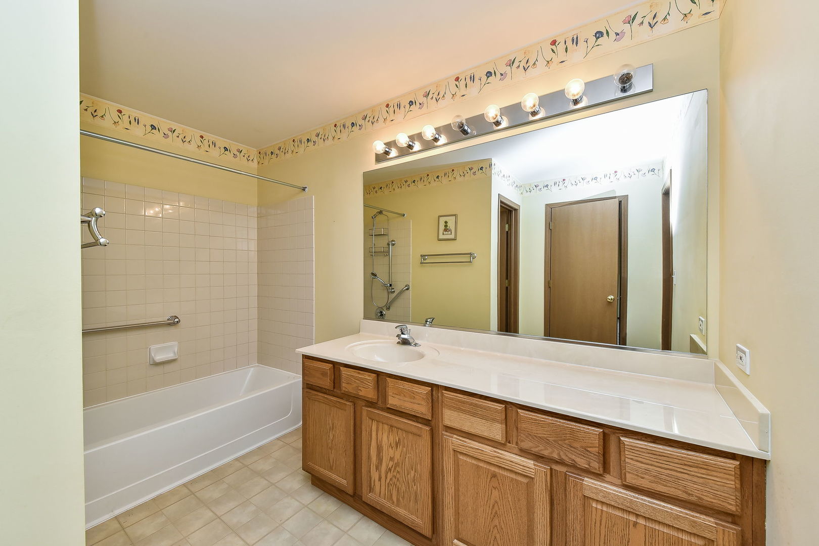 316 Grand Ridge Road St. Charles, IL 60175 - Photo 10 of 20