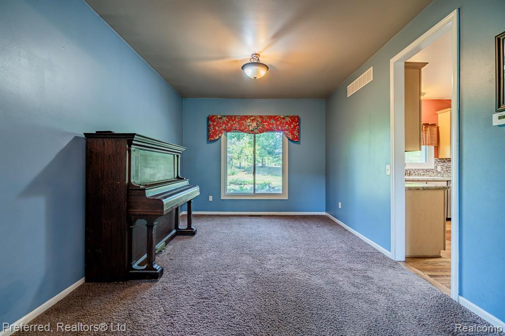6994 Kennesaw Road Canton, MI 48187 - Photo 11 of 53