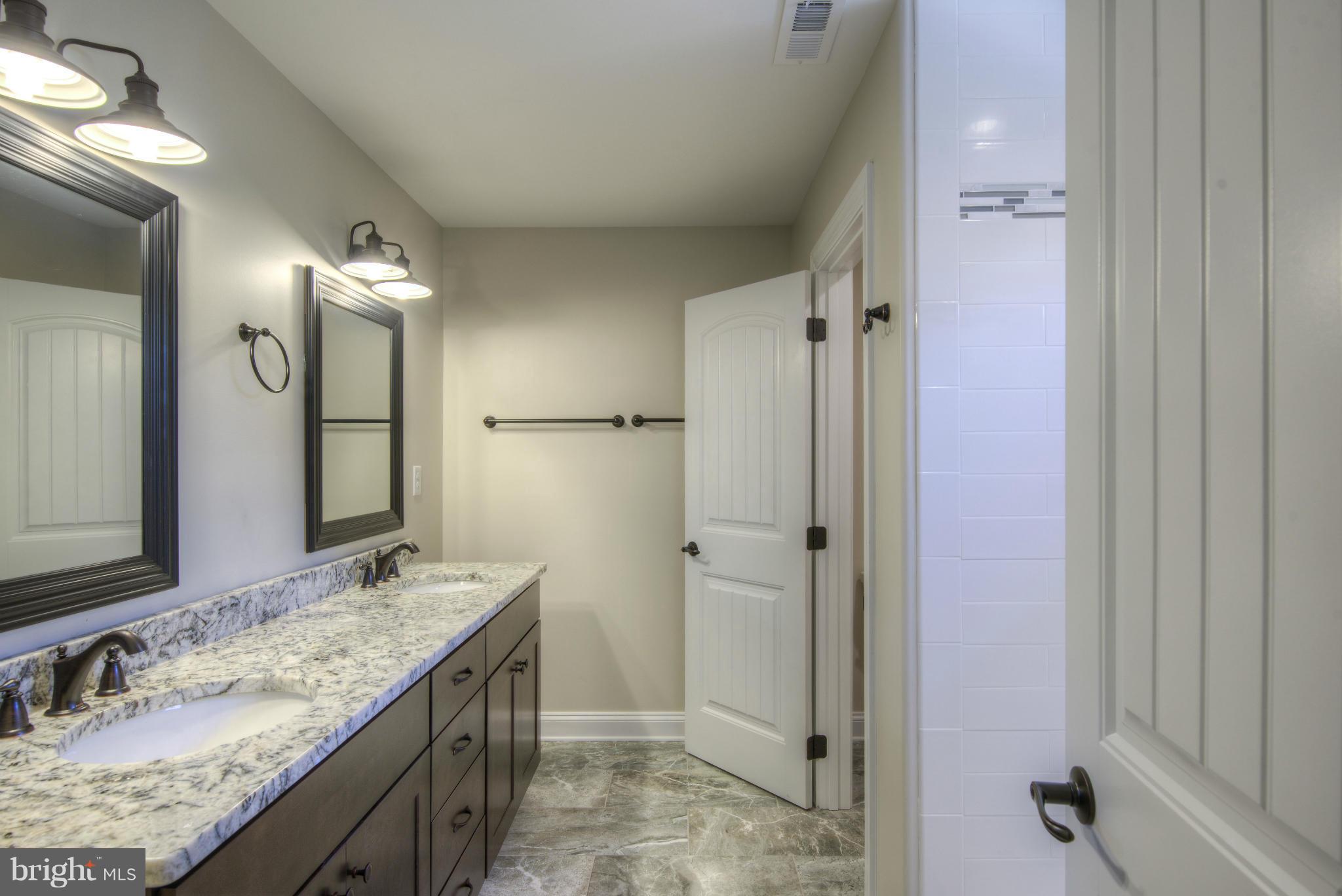 12151 Ridge Road King George, VA 22485 - Photo 16 of 20 Bath (Master)