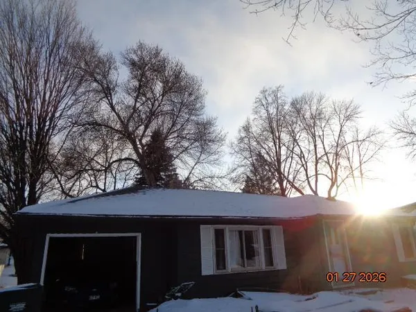 $130,000 | 676 Madson Avenue Southwest, Hutchinson, MN 55350
