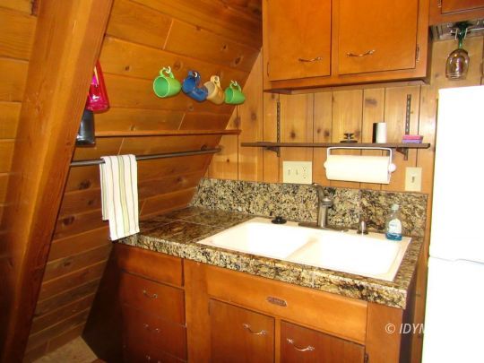 25311 Tahquitz Road Idyllwild, CA 92549 - Photo 11 of 40 Kitchen