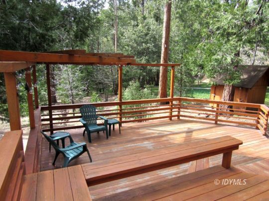 25311 Tahquitz Road Idyllwild, CA 92549 - Photo 31 of 40 Large rear deck