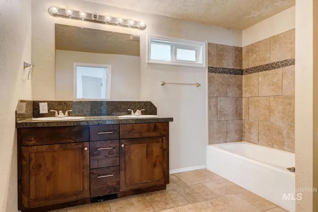 $799,000 | 547 Ridge Drive, Nampa, ID 83686