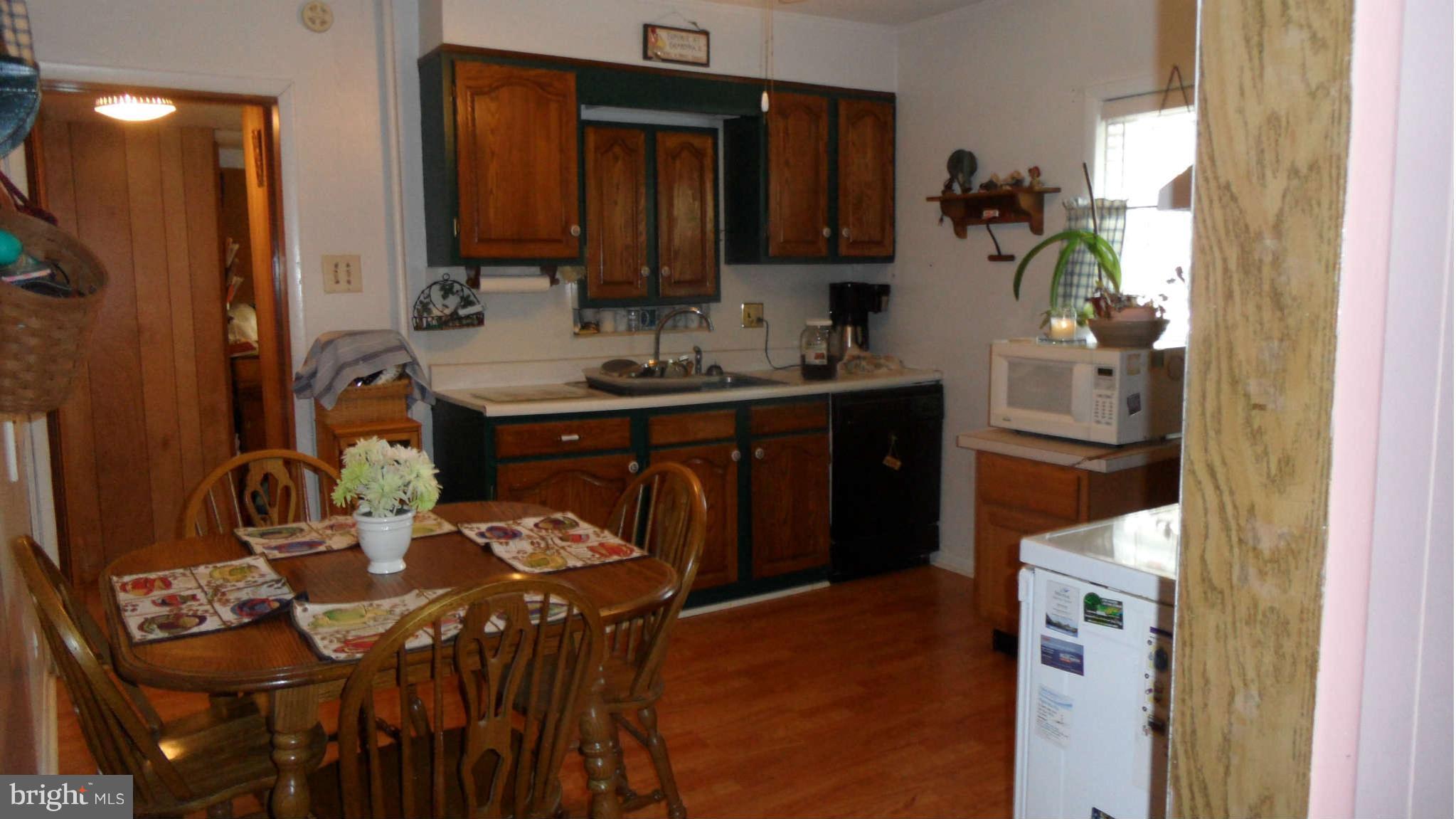 21312 Greenbrier Road Boonsboro, MD 21713 - Photo 13 of 27 Kitchen