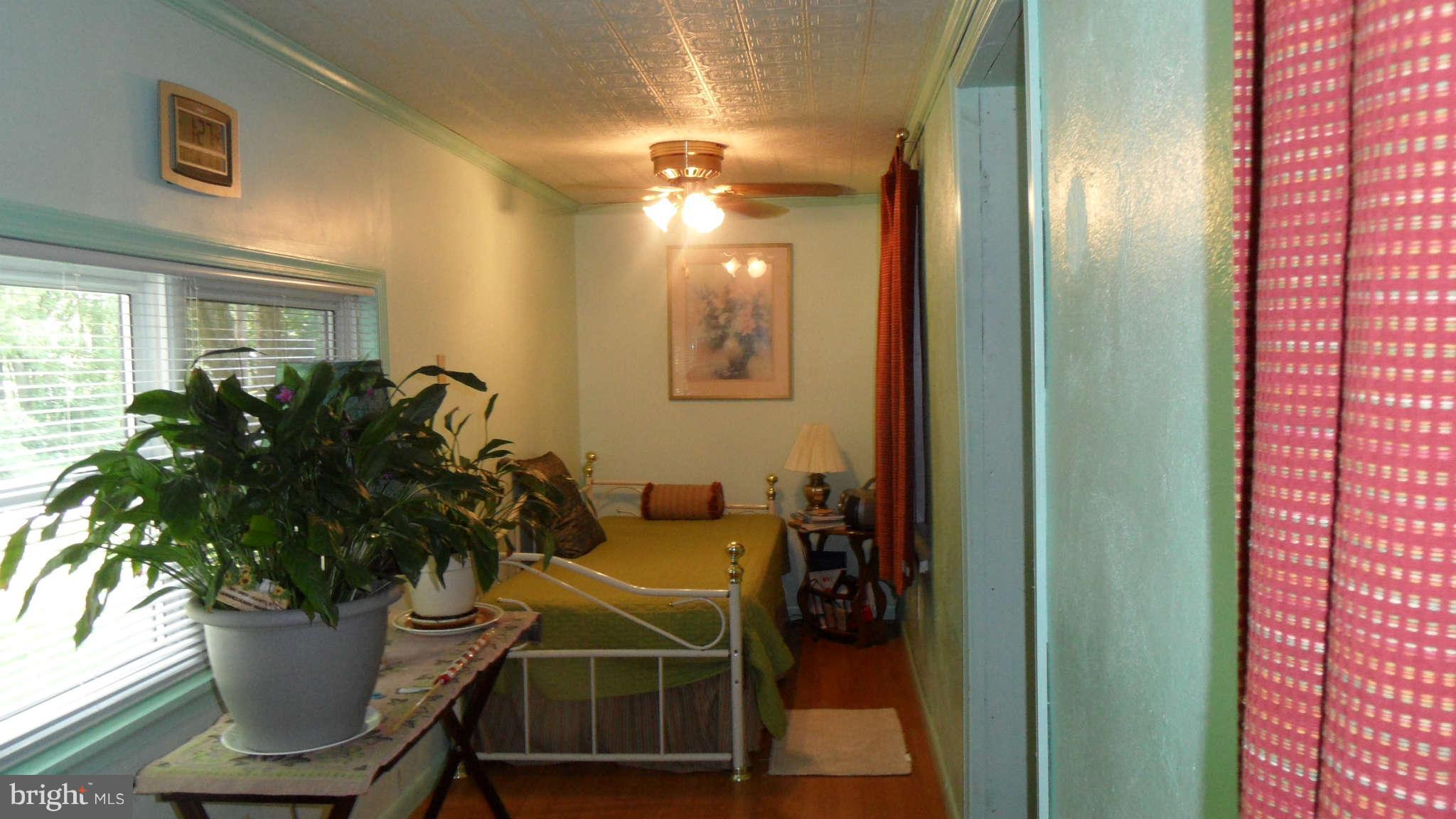 21312 Greenbrier Road Boonsboro, MD 21713 - Photo 17 of 27 Interior (General)