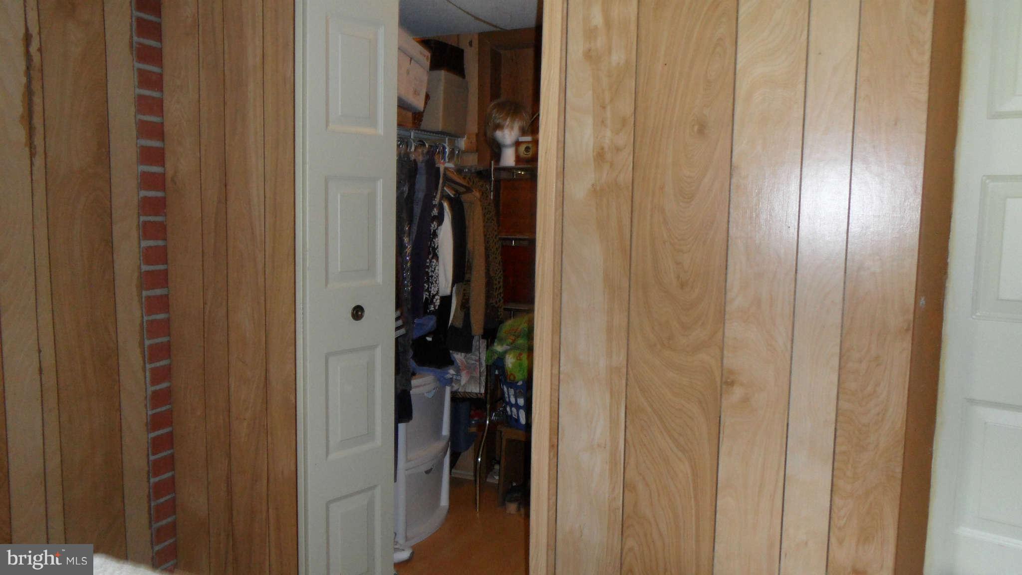 21312 Greenbrier Road Boonsboro, MD 21713 - Photo 23 of 27 Interior (General)