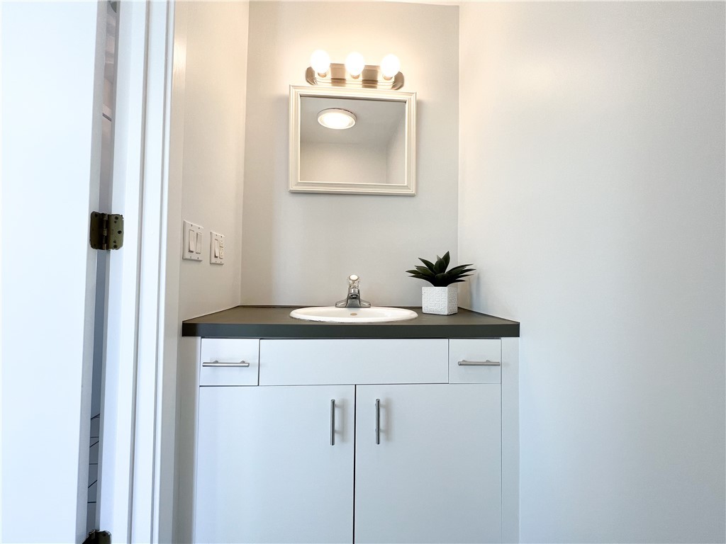 9 Poppasquash Road Bristol, RI 02809 - Photo 23 of 36