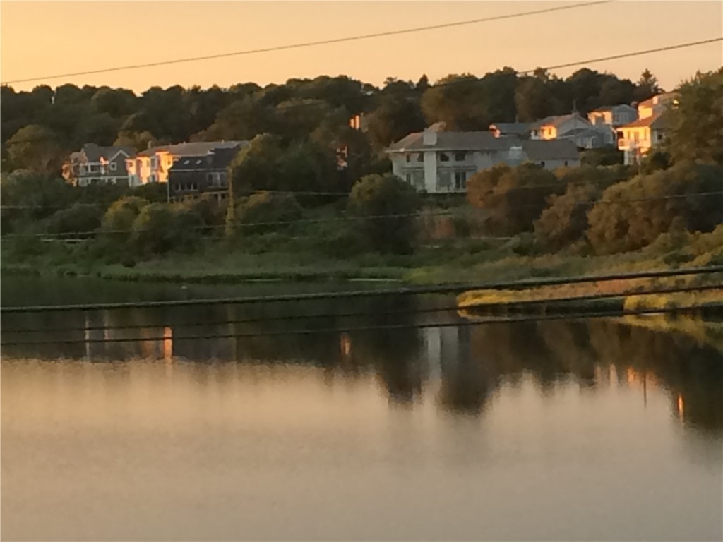 9 Poppasquash Road Bristol, RI 02809 - Photo 34 of 36