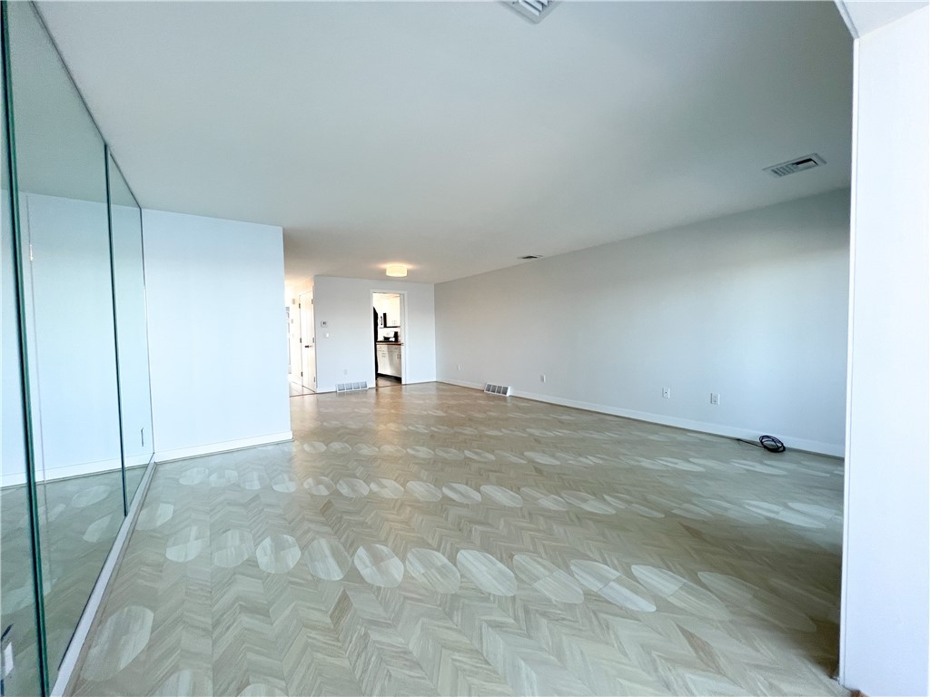 9 Poppasquash Road Bristol, RI 02809 - Photo 5 of 36