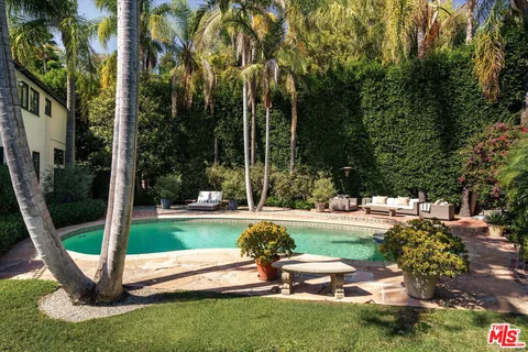$4,495,000 | 7064 La Presa Drive, Los Angeles, CA 90068