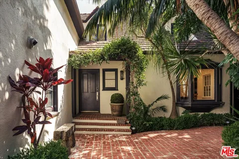 $4,495,000 | 7064 La Presa Drive, Los Angeles, CA 90068