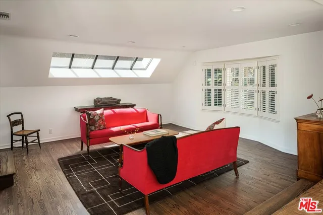 $4,495,000 | 7064 La Presa Drive, Los Angeles, CA 90068