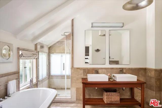 $4,495,000 | 7064 La Presa Drive, Los Angeles, CA 90068