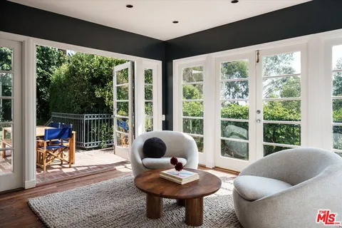 $4,495,000 | 7064 La Presa Drive, Los Angeles, CA 90068