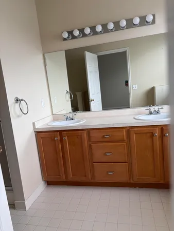 $2,100 | 534 Constitution Street, Unit 42, Canton, MI 48188