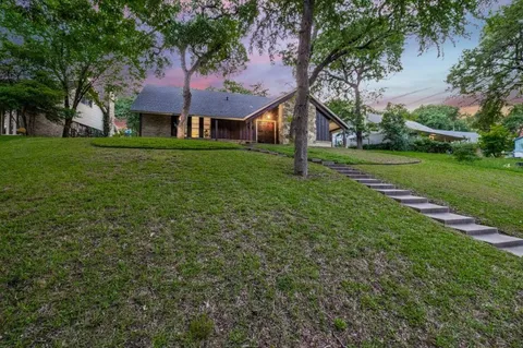 $374,900 | 1529 Windchime Drive, Dallas, TX 75224