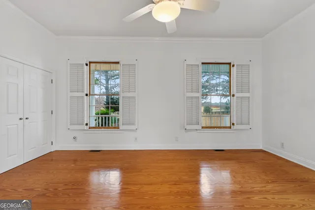 a view of a indoor garage