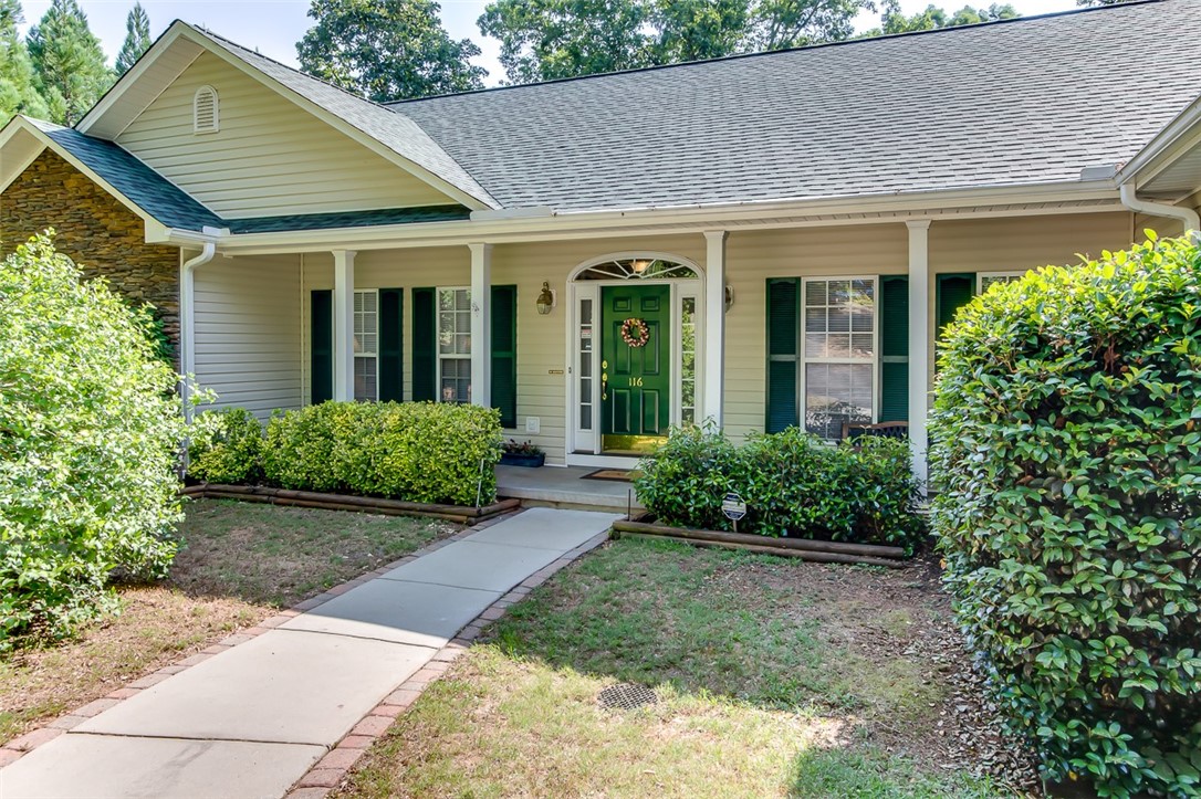 116 Plantation Point, Unit POINTE Anderson, SC 29625 - Photo 2 of 42 Gallery Image 2