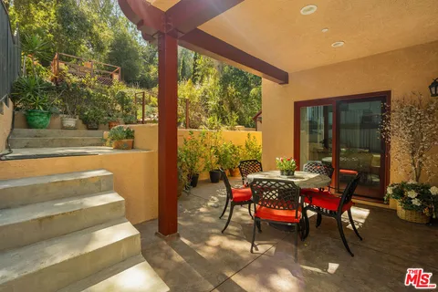 $1,450,000 | 1441 Columbia Drive, Glendale, CA 91205