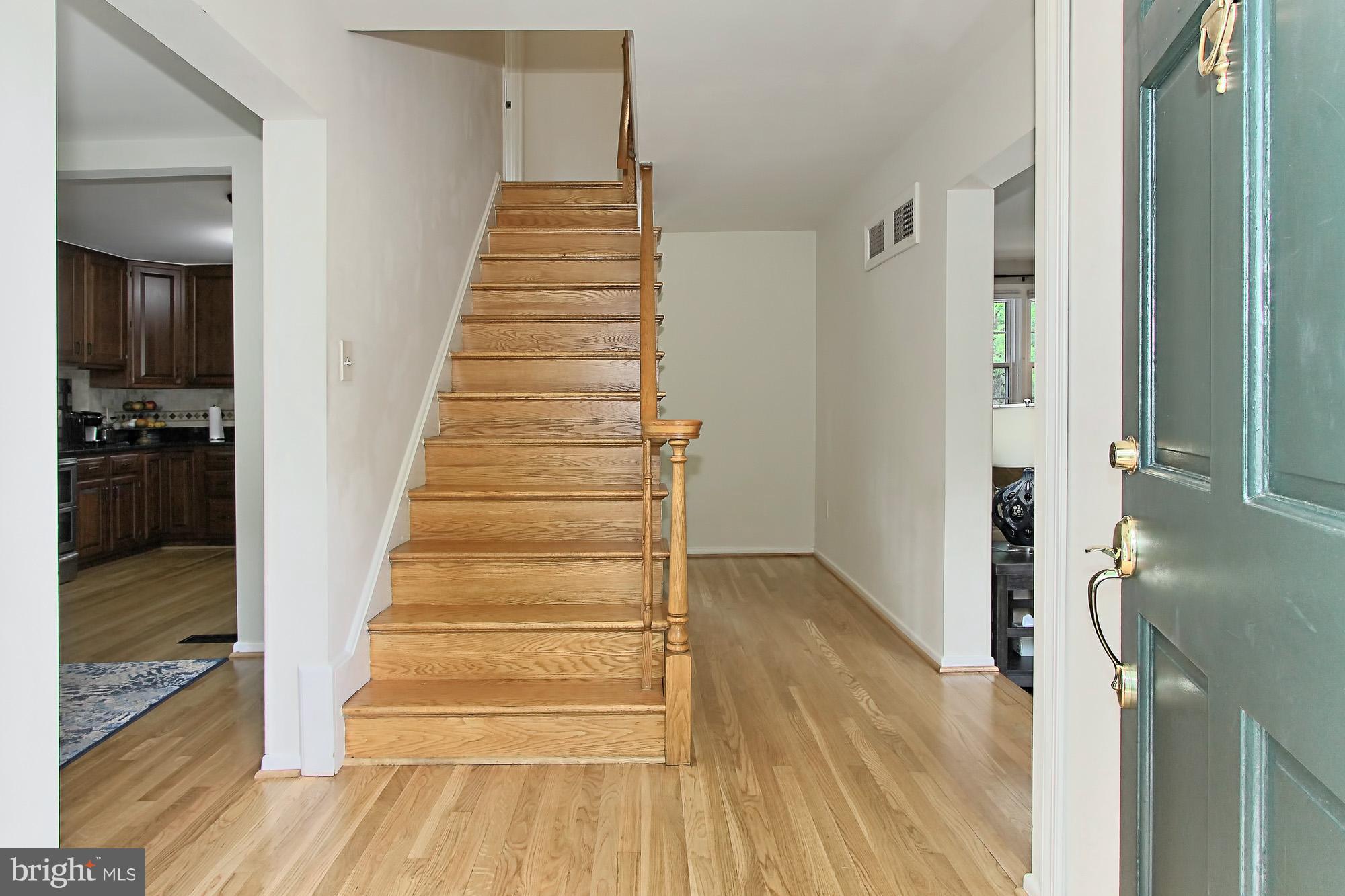 6705 Norview Court Springfield, VA 22152 - Photo 2 of 30 Interior (General)