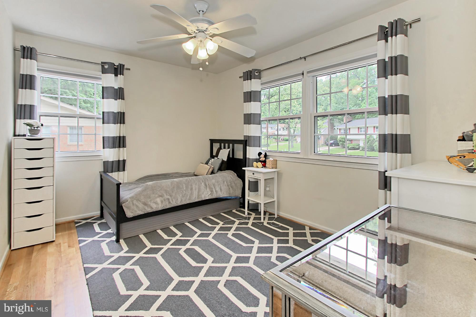 6705 Norview Court Springfield, VA 22152 - Photo 21 of 30 Bedroom