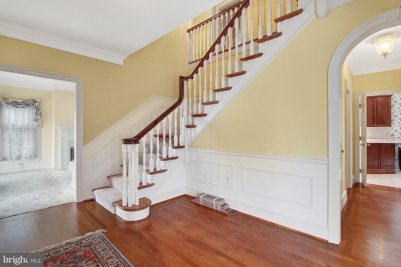 1887 Grantley Road York, PA 17403 - Photo 2 of 44 Gallery Image 2