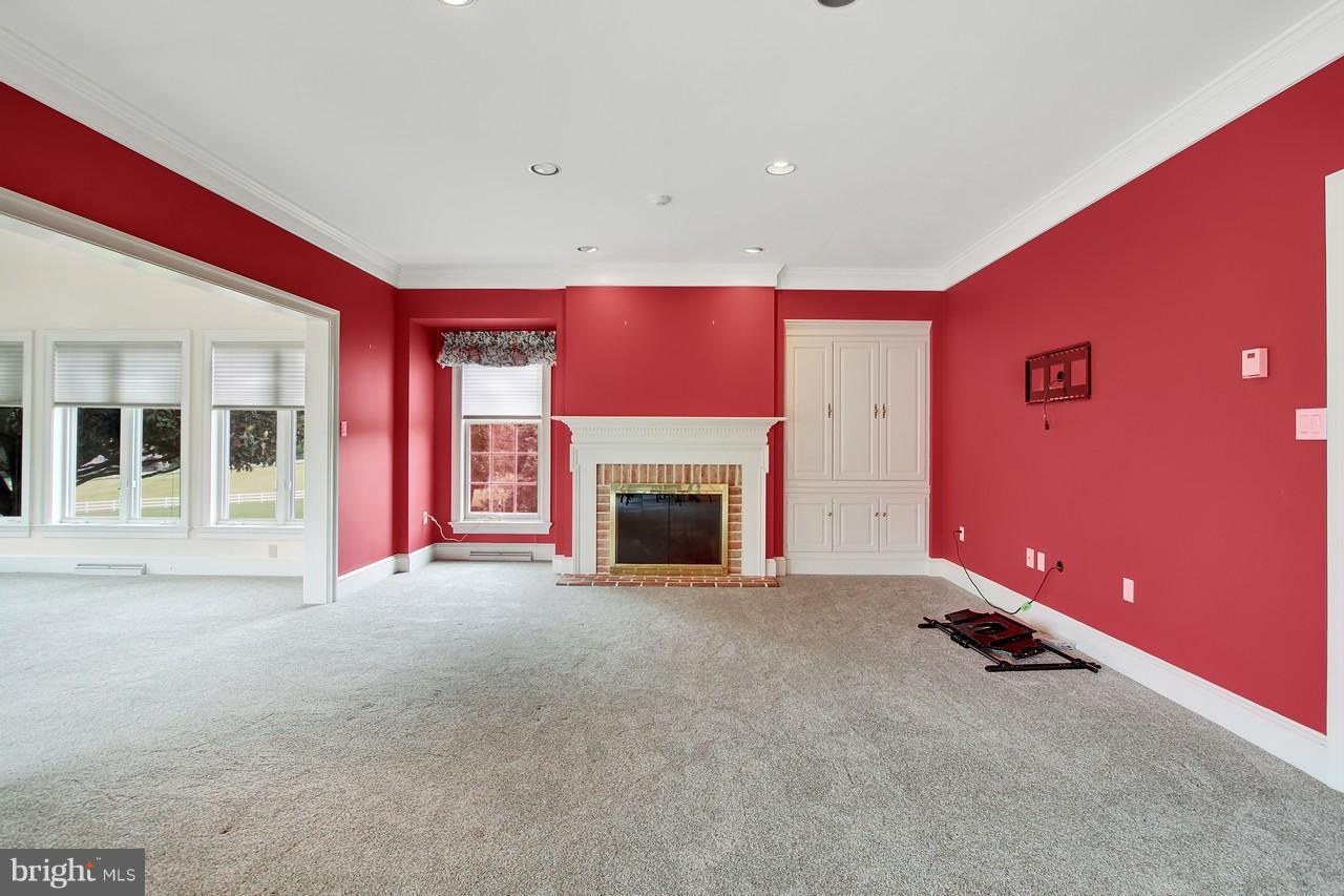 1887 Grantley Road York, PA 17403 - Photo 19 of 44 Gallery Image 19