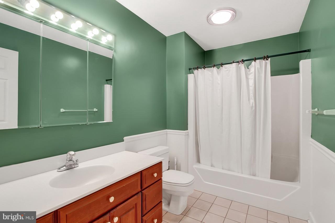 1887 Grantley Road York, PA 17403 - Photo 32 of 44 Gallery Image 32