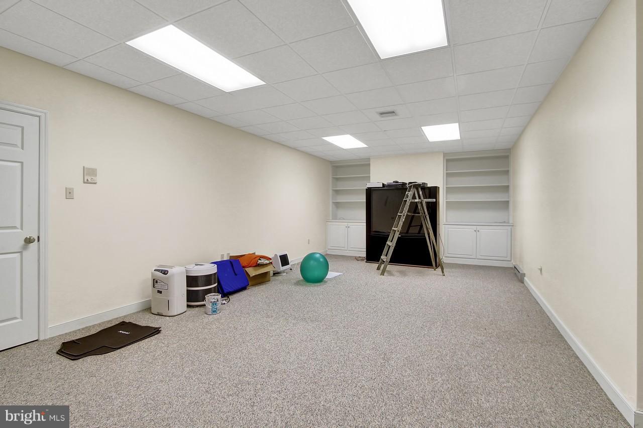 1887 Grantley Road York, PA 17403 - Photo 35 of 44 Gallery Image 35