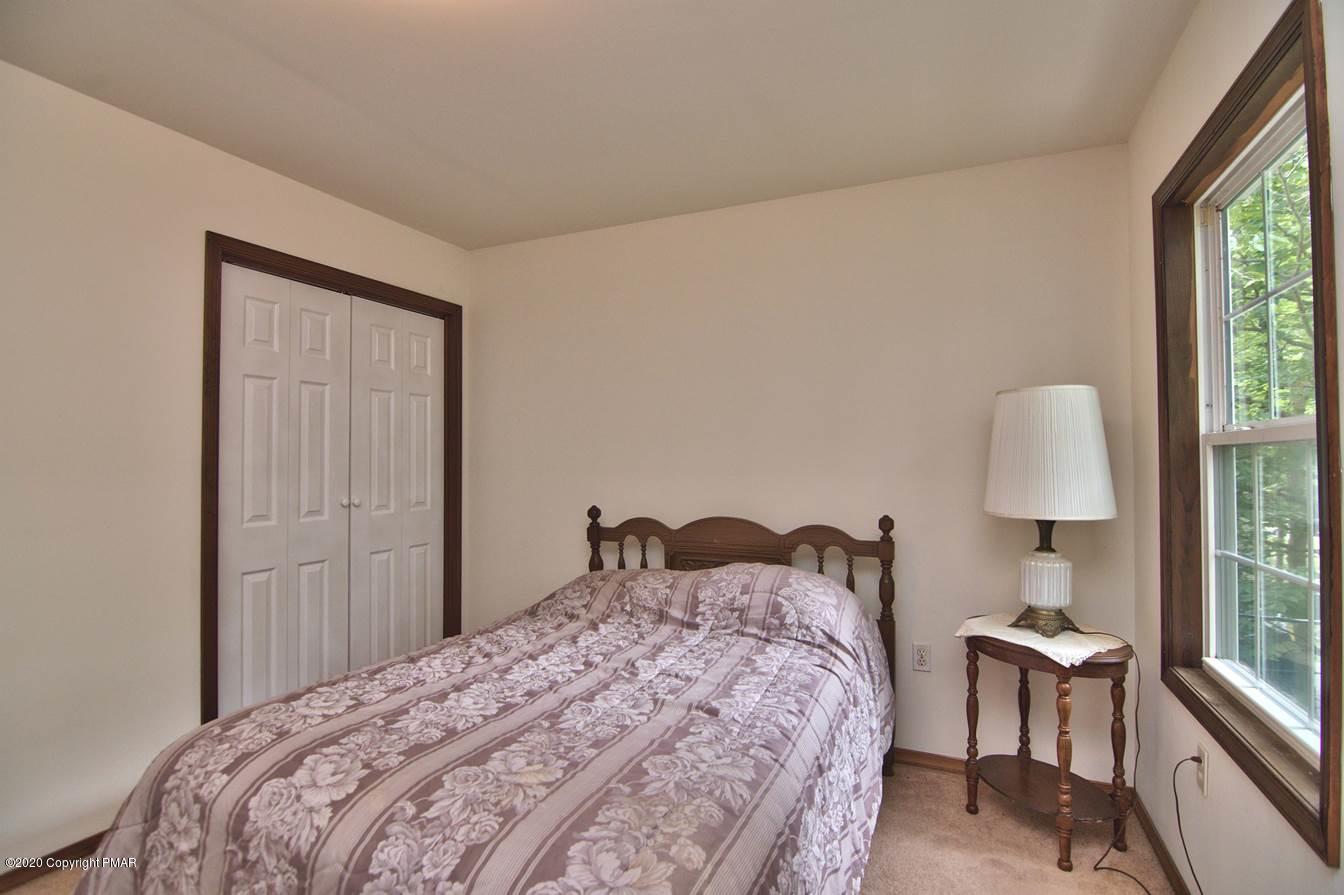 8162 Mayfair Road Tobyhanna, PA 18466 - Photo 40 of 45 Photo 42