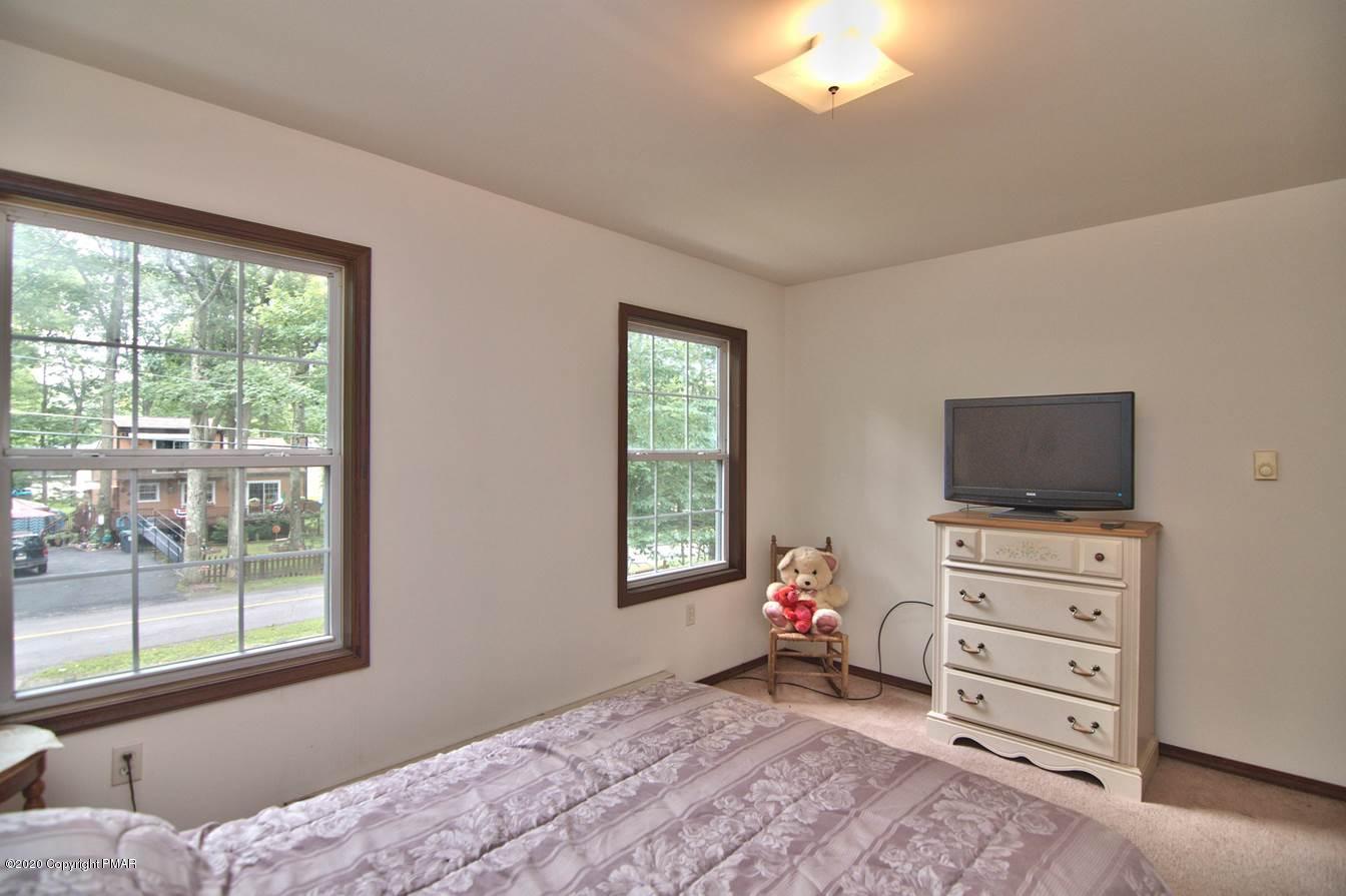 8162 Mayfair Road Tobyhanna, PA 18466 - Photo 41 of 45 Photo 43