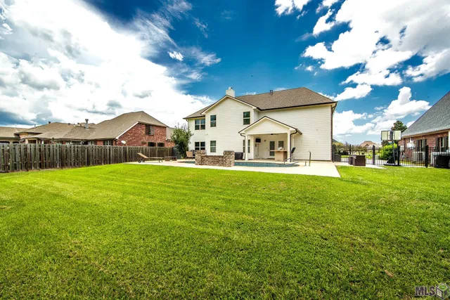 $574,500 | 256 Riverwood Drive, Houma, LA 70360