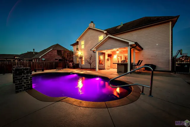 $574,500 | 256 Riverwood Drive, Houma, LA 70360