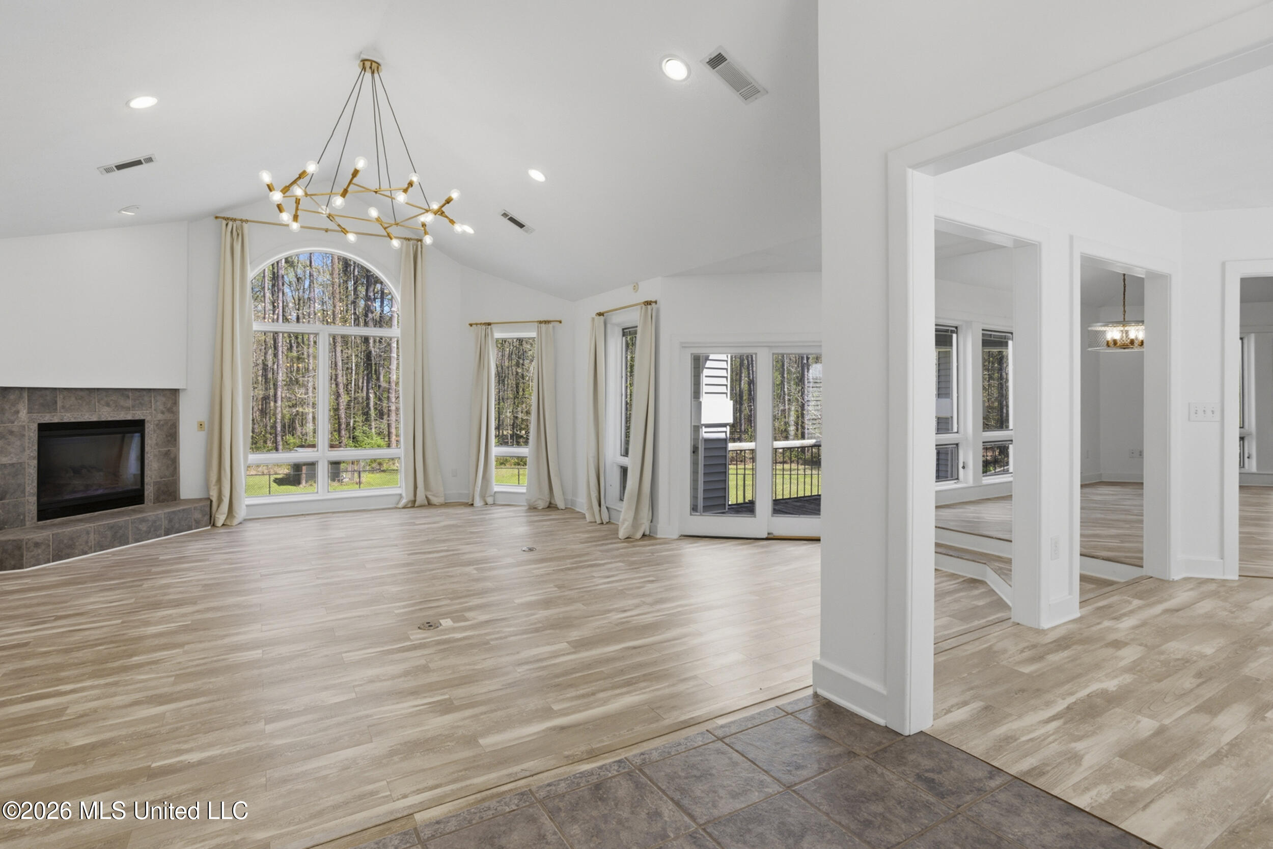 321 Louis Lane Brandon, MS 39047 - Photo 15 of 49 321 louis lane-7