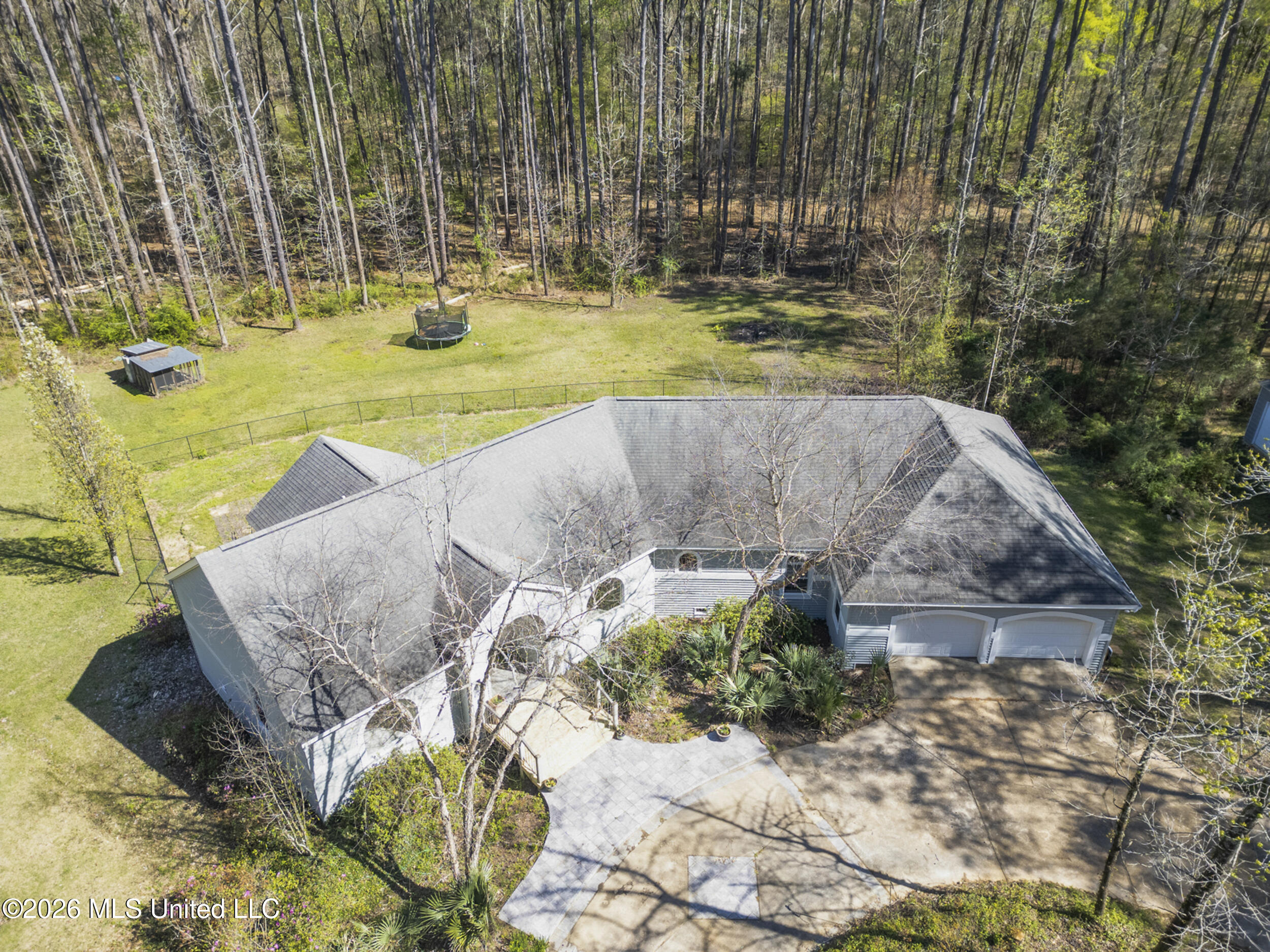 321 Louis Lane Brandon, MS 39047 - Photo 2 of 49 321 louis lane drone-2