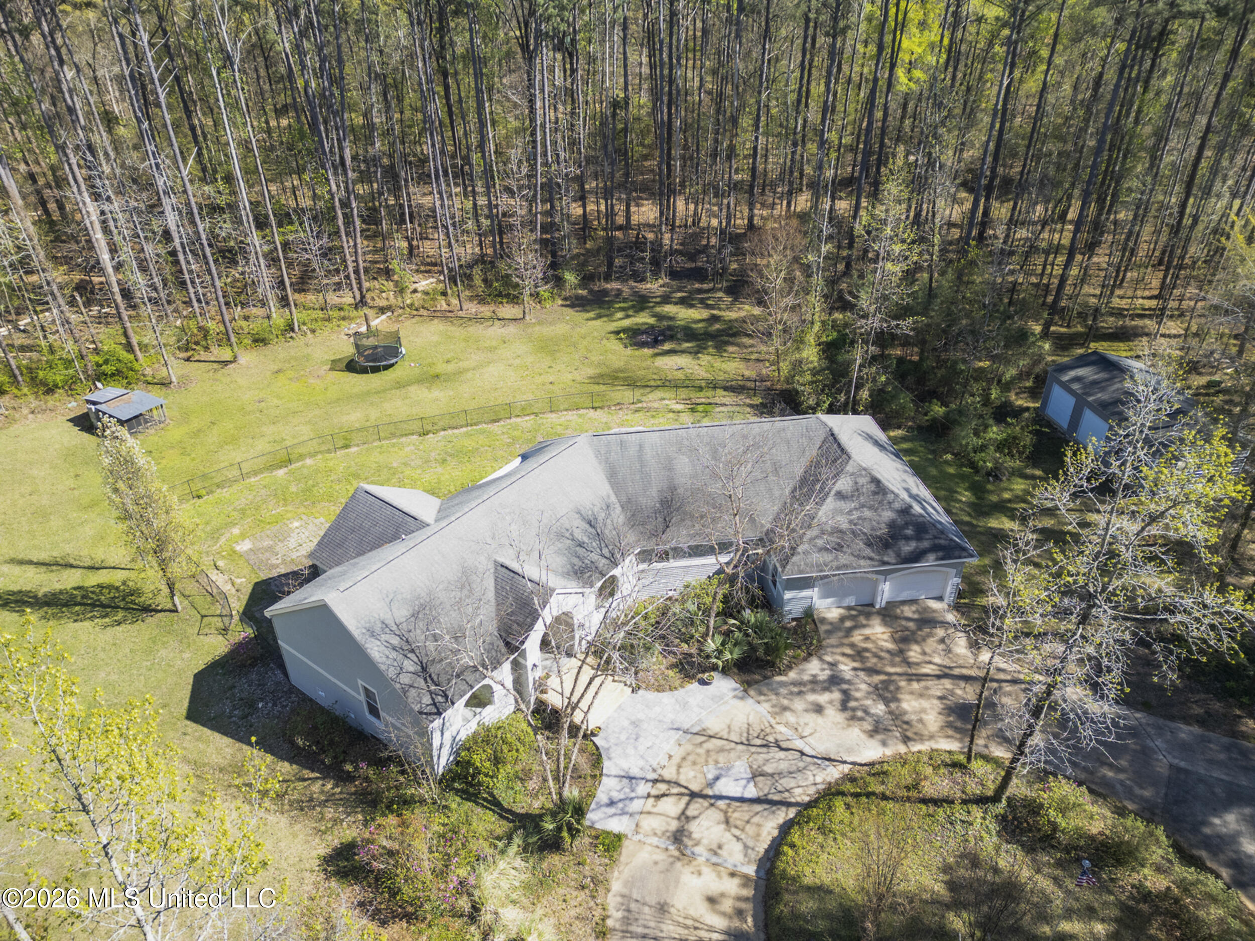 321 Louis Lane Brandon, MS 39047 - Photo 3 of 49 321 louis lane drone-3