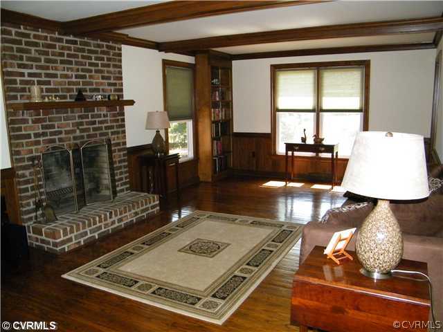 2710 Old Gun Road West Midlothian, VA 23113 - Photo 3 of 12 a living room with furniture and a window