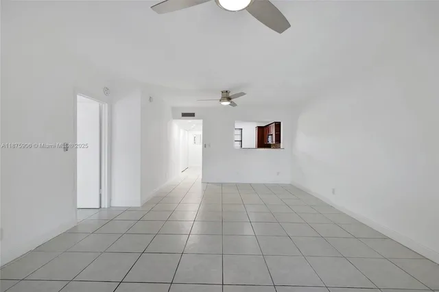 $1,800 | 126 South Cypress Road, Unit 729, Pompano Beach, FL 33060