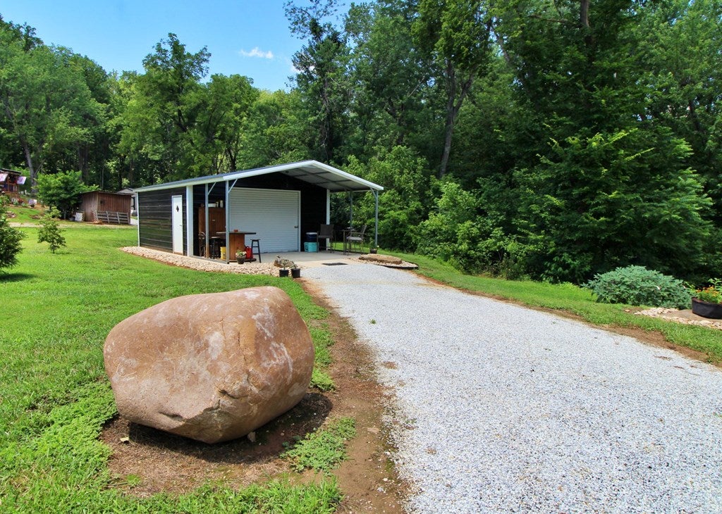 5977 River Road Gladstone, VA 24553 - Photo 8 of 56 Gallery Image 8