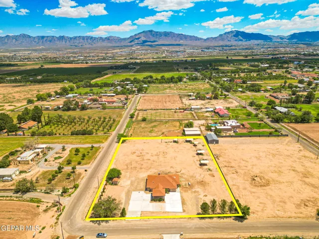 $599,900 | 730 Strawberry Lane, El Paso, TX 79932