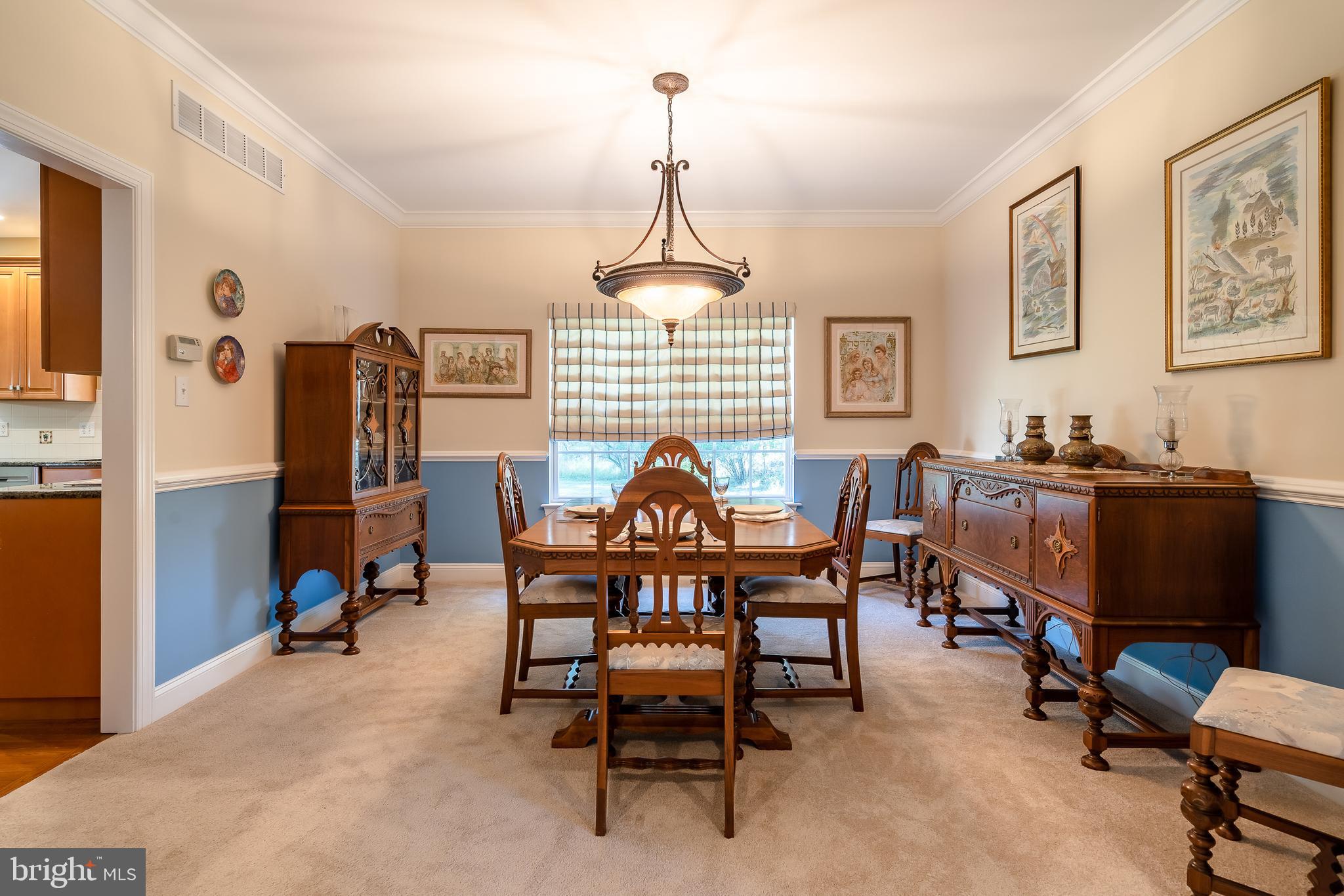 172 Durham Road Newtown, PA 18940 - Photo 9 of 42 Dining Room w/ Large Entry
