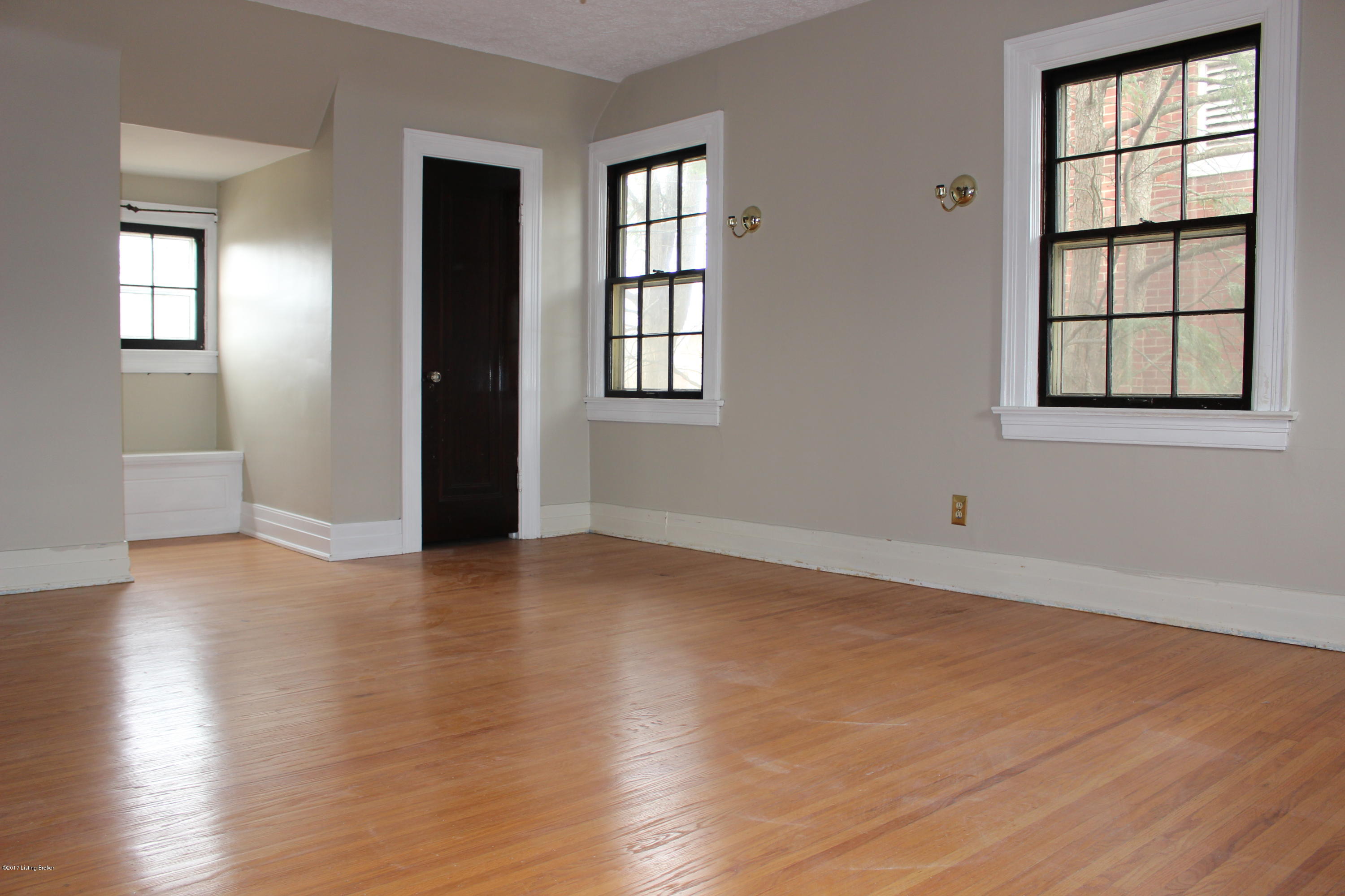 2517 Meadow Road Louisville, KY 40205 - Photo 6 of 12 Spacious master bedroom.