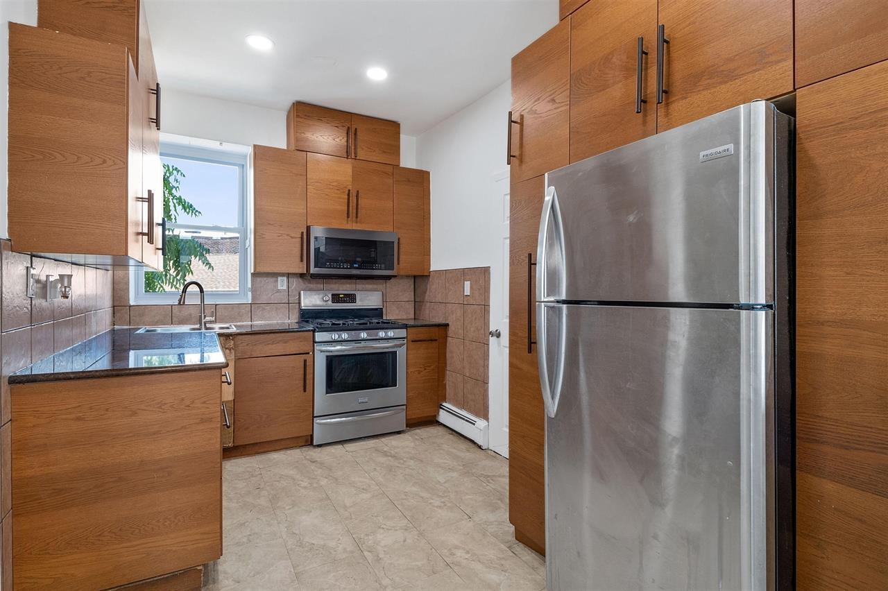 310 Paterson Plank Road, Unit 3B Union City, NJ 07087 - Photo 1 of 18