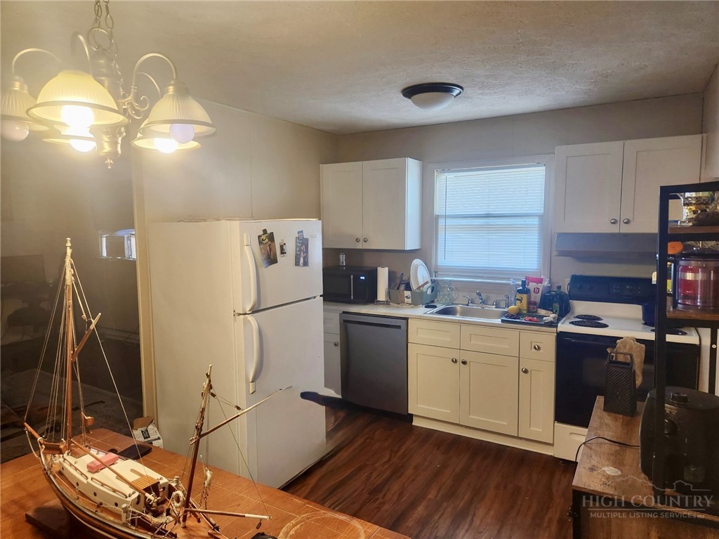 134 Mac Street, Unit 10 Boone, NC 28607 - Photo 17 of 17 Gallery Image 17