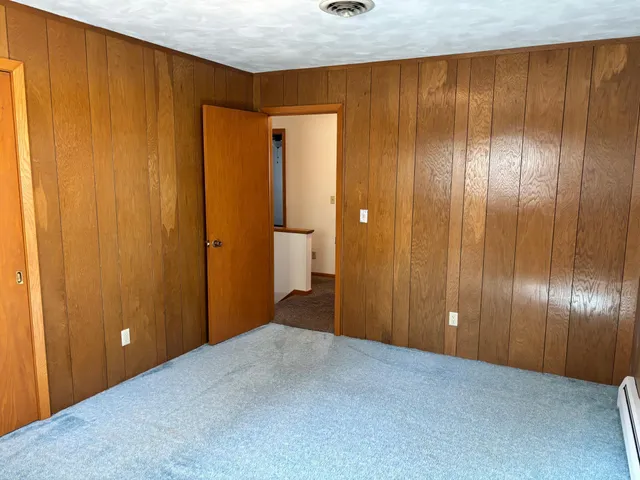 $239,900 | 306 East 5th Street North, Truman, MN 56088