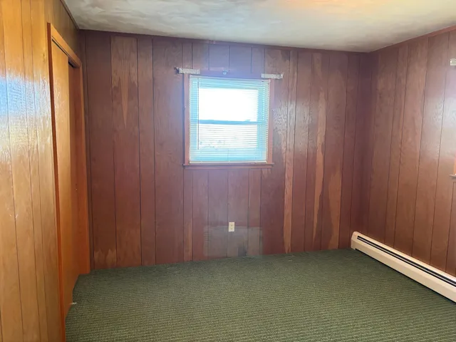 $239,900 | 306 East 5th Street North, Truman, MN 56088