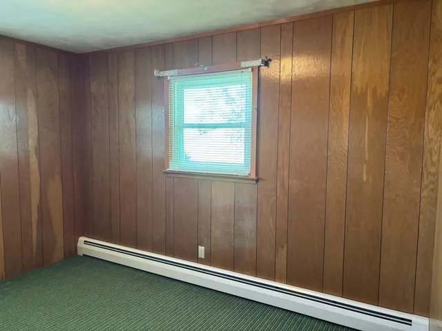 $239,900 | 306 East 5th Street North, Truman, MN 56088