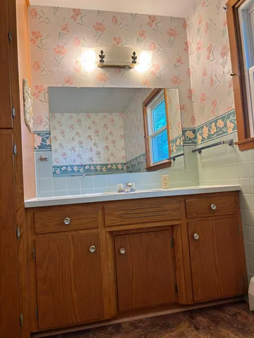 $239,900 | 306 East 5th Street North, Truman, MN 56088