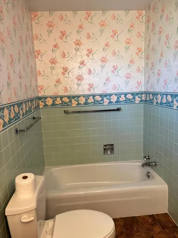 $239,900 | 306 East 5th Street North, Truman, MN 56088