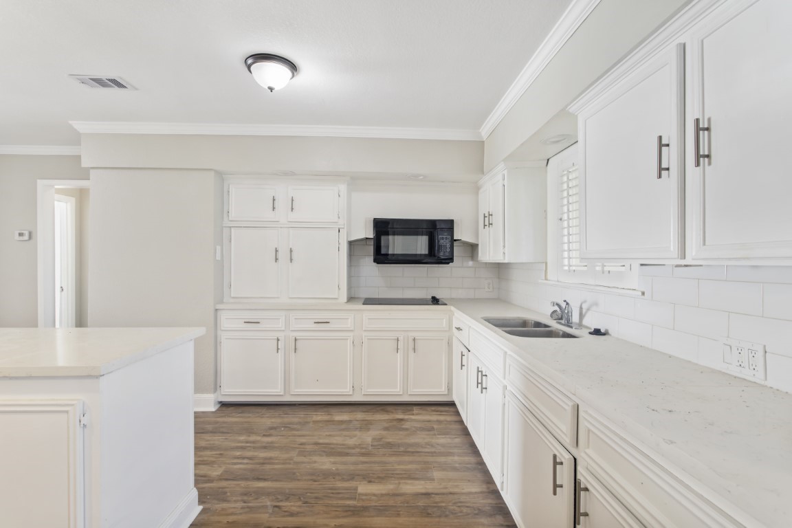 208 Preston Street La Marque, TX 77568 - Photo 16 of 34